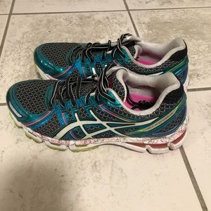 Women’s Gel-Kayano 19 preowned